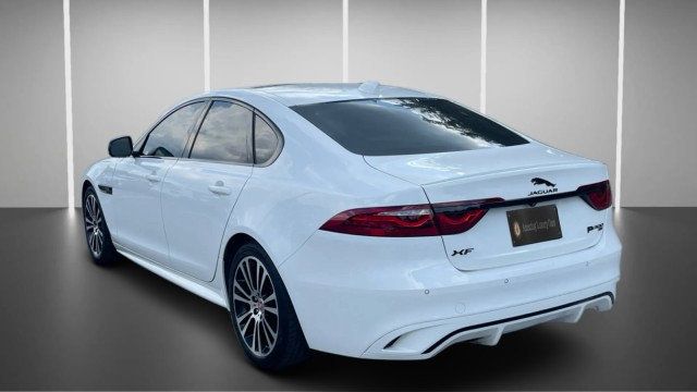 2022 Jaguar XF R-Dynamic SE Sedan AWD - 23060085 - 9