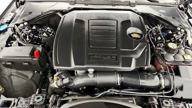 2022 Jaguar XF R-Dynamic SE Sedan AWD w/ 16 Way Heatd/Cooled Massage Seats, ACC - 22968127 - 26