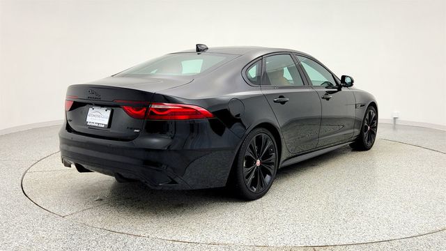 2022 Jaguar XF R-Dynamic SE Sedan AWD w/ 16 Way Heatd/Cooled Massage Seats, ACC - 22968127 - 4
