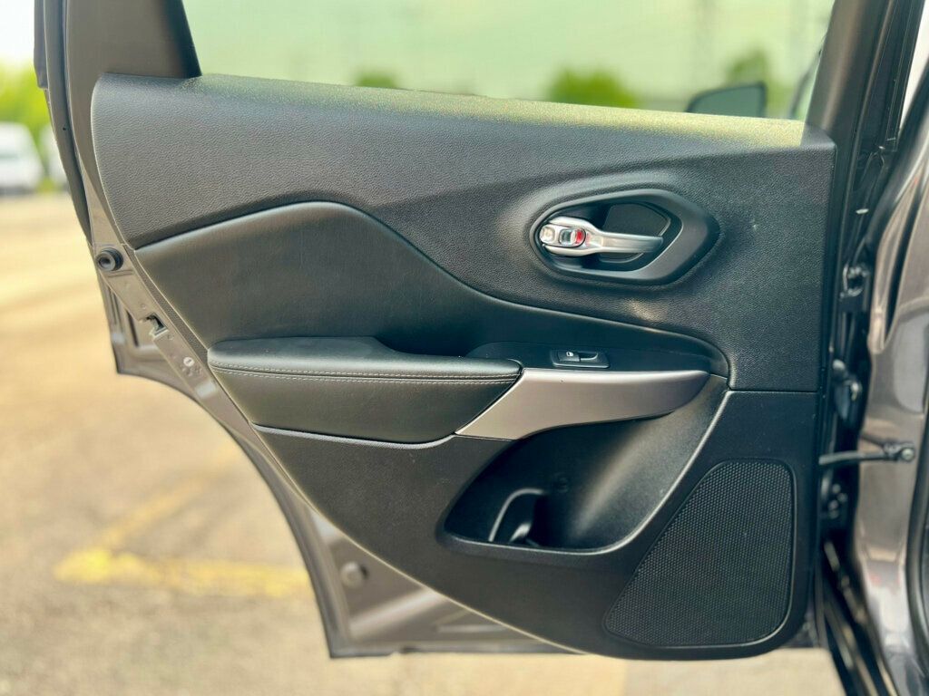 2022 Jeep Cherokee Latitude Lux 4x4 - 22827795 - 17