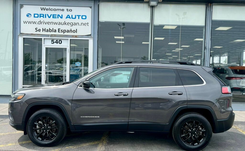 2022 Jeep Cherokee Latitude Lux photo 2