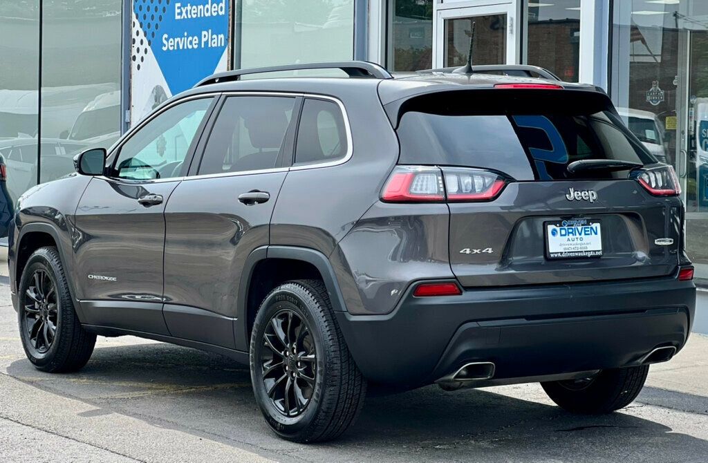 2022 Jeep Cherokee Latitude Lux photo 4