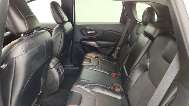 2022 Jeep Cherokee Latitude Lux 4x4 w/ Sun and Sound Group - 23088123 - 20