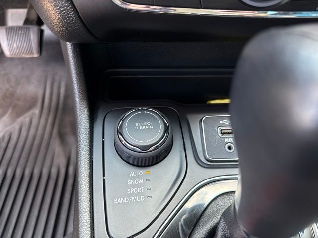 2022 Jeep Cherokee Limited 4x4 - 23045224 - 5