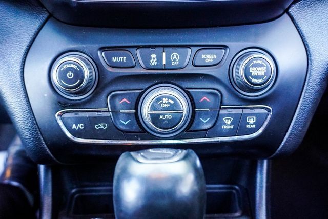 2022 Jeep Cherokee Limited 4x4 - 22933701 - 28