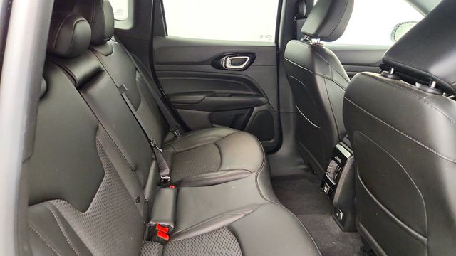 2022 Jeep Compass Altitude 4x4 - 23032620 - 21