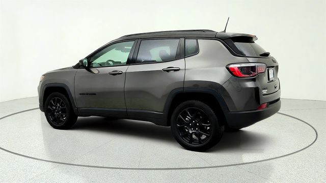 2022 Jeep Compass Altitude 4x4 - 23032620 - 6
