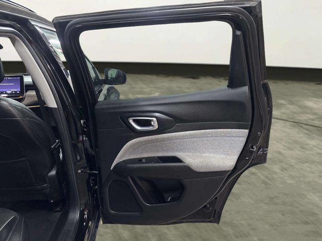 2022 Jeep Compass Latitude 4dr SUV - 23050440 - 16