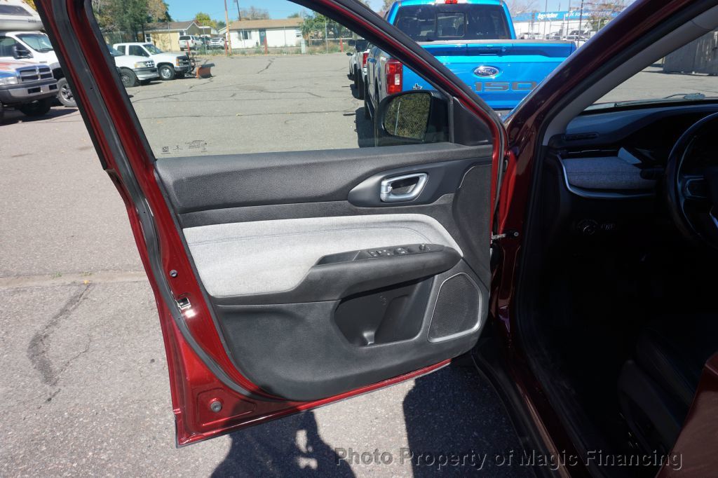 2022 Jeep Compass Latitude 4x4 - 22933346 - 5