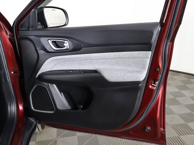 2022 Jeep Compass Latitude 4x4 - 22998790 - 19