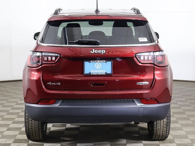 2022 Jeep Compass Latitude 4x4 - 22998790 - 8