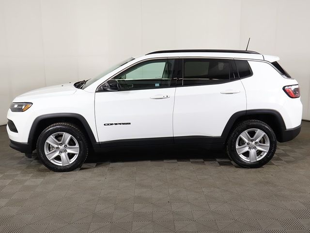 2022 Jeep Compass Latitude 4x4 - 22965255 - 14