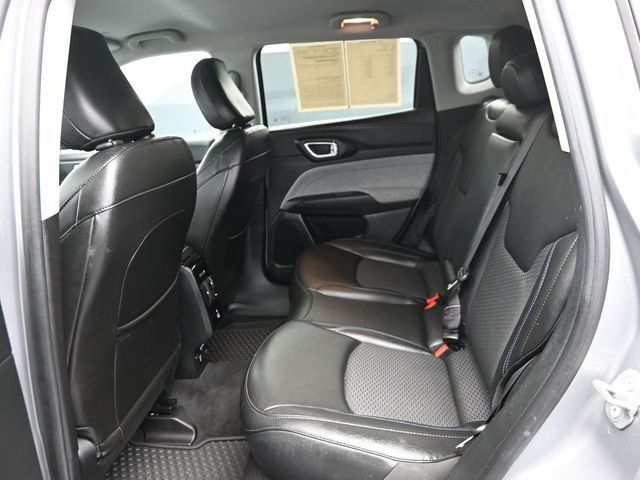 2022 Jeep Compass Latitude 4x4 - 23000511 - 12