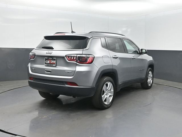 2022 Jeep Compass Latitude 4x4 - 23000511 - 28
