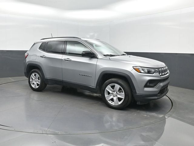 2022 Jeep Compass Latitude 4x4 - 23000511 - 30