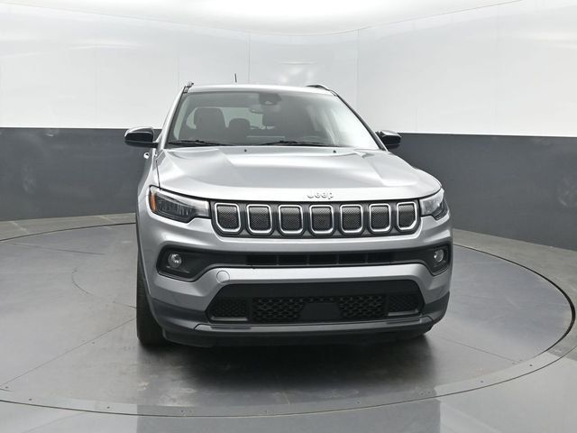 2022 Jeep Compass Latitude 4x4 - 23000511 - 31
