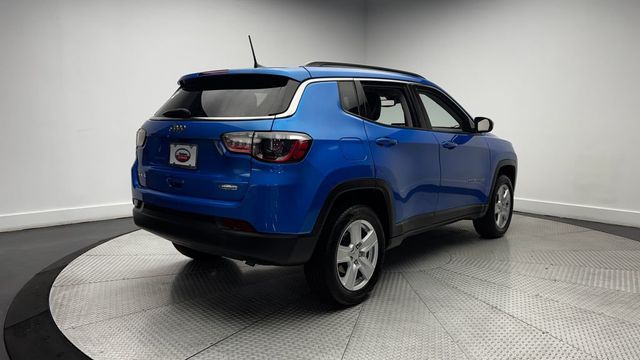 2022 Jeep Compass Latitude 4x4 - 23030151 - 43