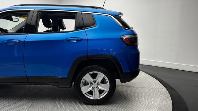 2022 Jeep Compass Latitude 4x4 - 23030151 - 7