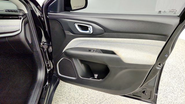 2022 Jeep Compass Latitude FWD - 23092700 - 25