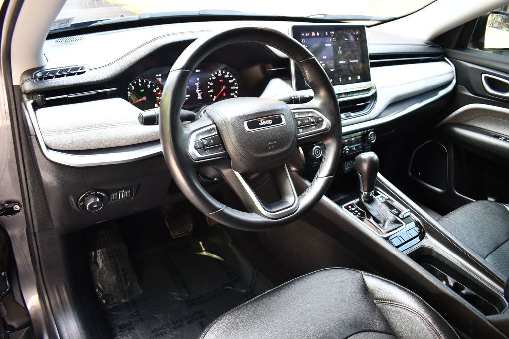 2022 Jeep Compass Latitude Lux Altitude photo 23