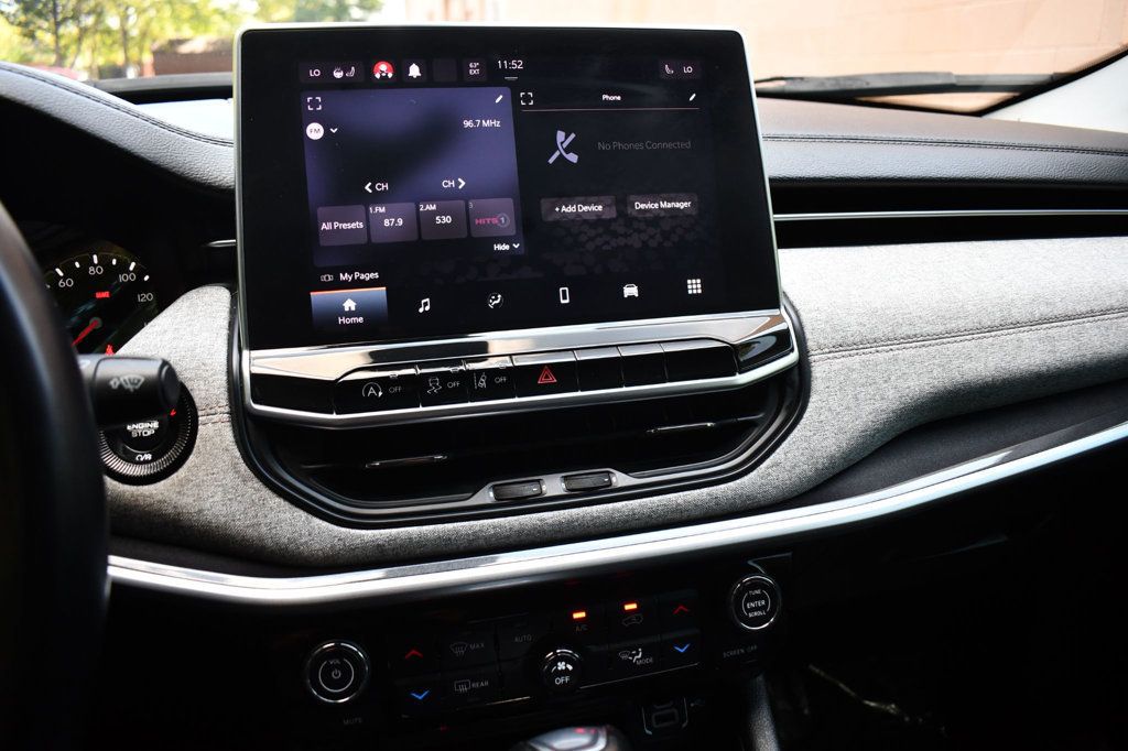 2022 Jeep Compass Latitude Lux Altitude photo 29
