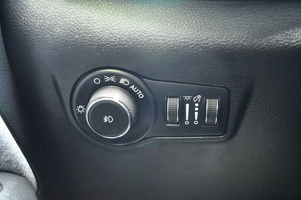 2022 Jeep Compass Latitude Lux Altitude photo 38