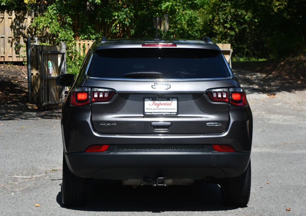 2022 Jeep Compass Latitude Lux Altitude photo 5