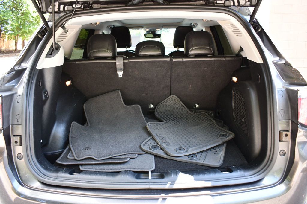 2022 Jeep Compass Latitude Lux Altitude photo 6