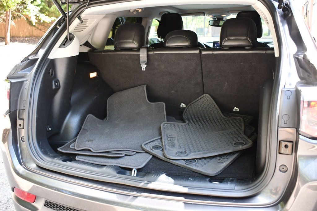 2022 Jeep Compass Latitude Lux Altitude photo 7