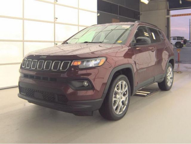 2022 Jeep Compass Latitude Lux - 22966976 - 1