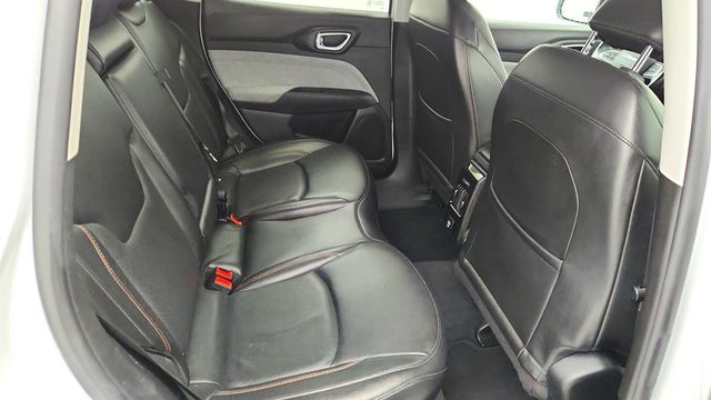 2022 Jeep Compass Latitude Lux - 22977718 - 21