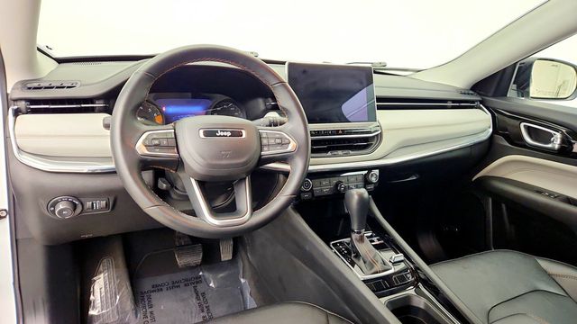 2022 Jeep Compass Limited 4x4 w/ Dual-Pane Panoramic Moonroof & Alpine Audio - 23100043 - 12