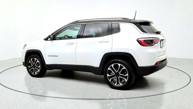 2022 Jeep Compass Limited 4x4 w/ Dual-Pane Panoramic Moonroof & Alpine Audio - 23100043 - 6