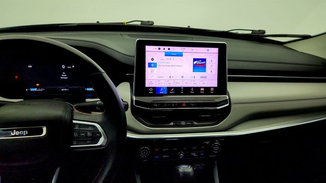 2022 Jeep Compass Limited 4x4 w/ Elite Group - 23009234 - 30