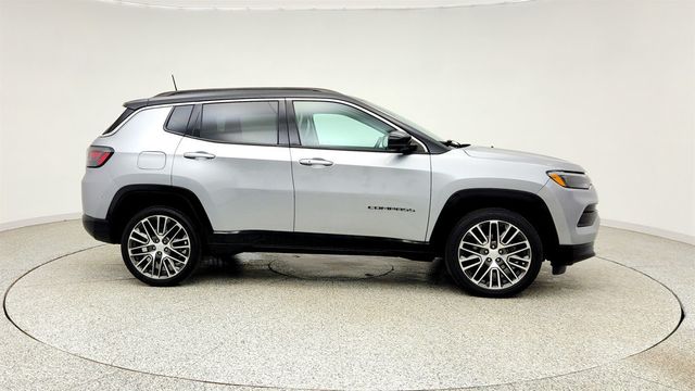 2022 Jeep Compass Limited 4x4 w/ Elite Group & Driver Assist Group I - 23027615 - 3
