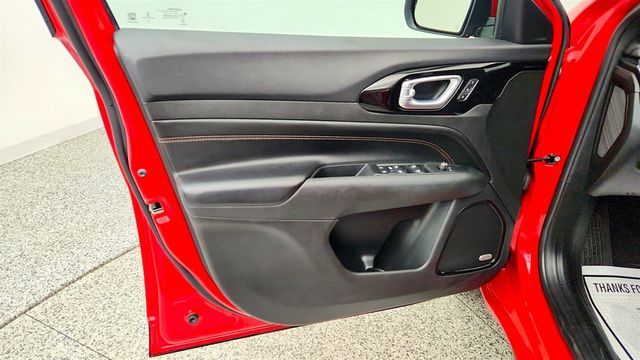 2022 Jeep Compass (RED) Edition 4x4 w/ Panoramic Sunroof & Alpine Audio - 23073896 - 10