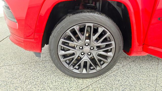 2022 Jeep Compass (RED) Edition 4x4 w/ Panoramic Sunroof & Alpine Audio - 23073896 - 8