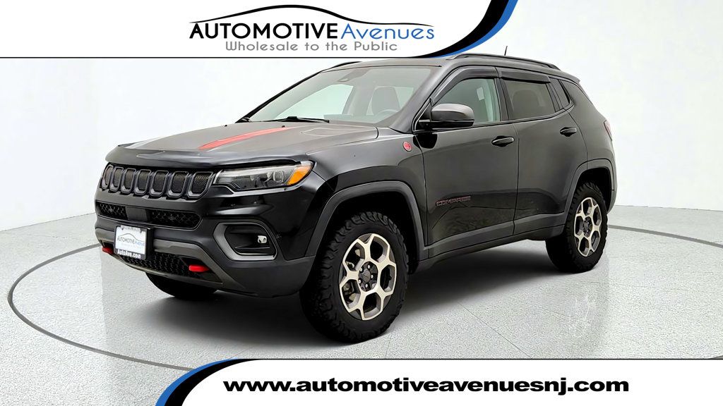 2022 Jeep Compass Trailhawk 4x4 w/ Elite Group & Sun and Sound Pkg - 23084039 | Video 1