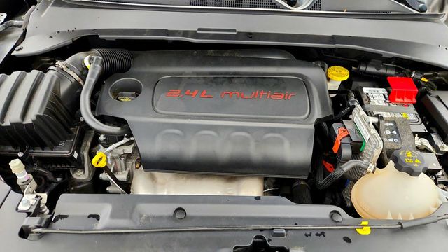 2022 Jeep Compass Trailhawk 4x4 w/ Elite Group & Sun and Sound Pkg - 23084039 - 25