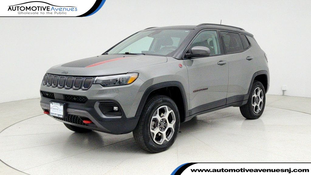 2022 Jeep Compass Trailhawk 4x4 with Elite and Sun & Sound Groups - 22945340 | Video 1