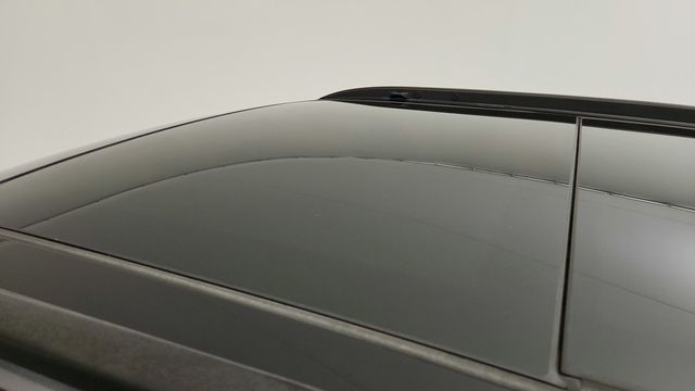 2022 Jeep Compass Trailhawk 4x4 with Elite and Sun & Sound Groups - 22945340 - 9