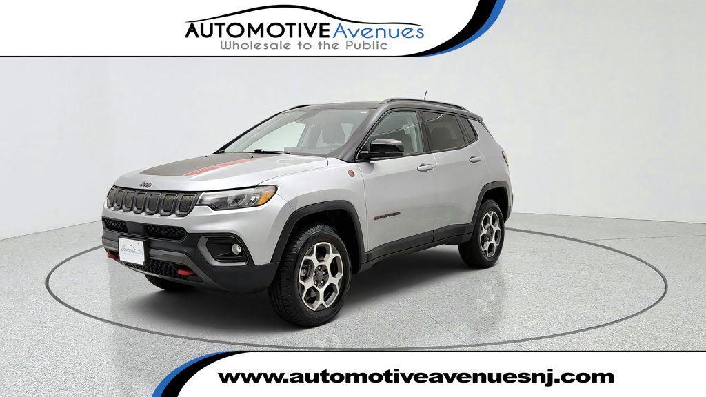 2022 Jeep Compass Trailhawk 4x4 w/ Sun and Sound Group - 23083013 | Video 1
