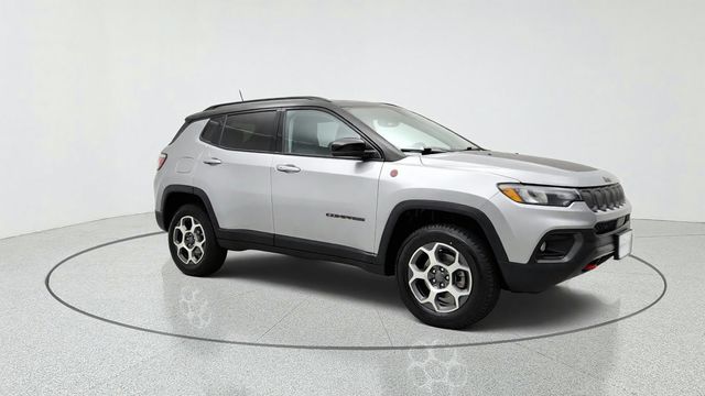 2022 Jeep Compass Trailhawk 4x4 w/ Sun and Sound Group - 23083013 - 2