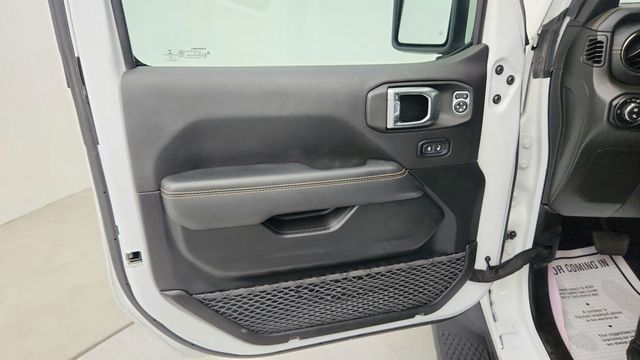 2022 Jeep Gladiator High Altitude 4x4 with Cold Weather Group & Trailer-Tow Package - 22947895 - 9