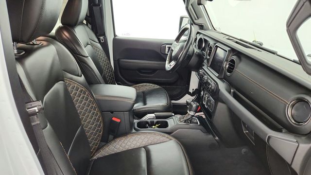 2022 Jeep Gladiator High Altitude 4x4 with Cold Weather Group & Trailer-Tow Package - 22947895 - 23