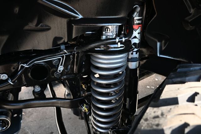 2022 Jeep Gladiator Mojave 4X4 FOX Shocks w/Reservoir 17" TIS Wheels 37" MT Tires - 22997662 - 10