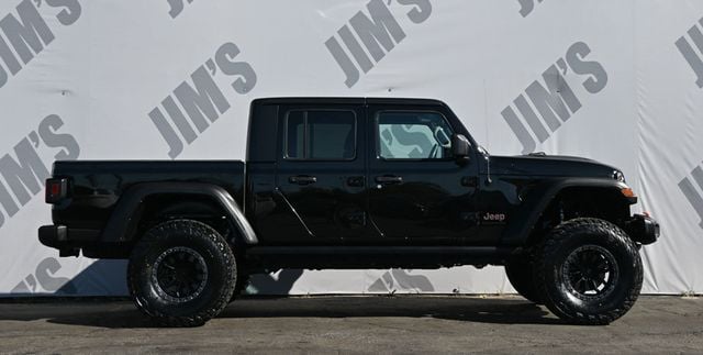2022 Jeep Gladiator Mojave 4X4 FOX Shocks w/Reservoir 17" TIS Wheels 37" MT Tires - 22997662 - 3