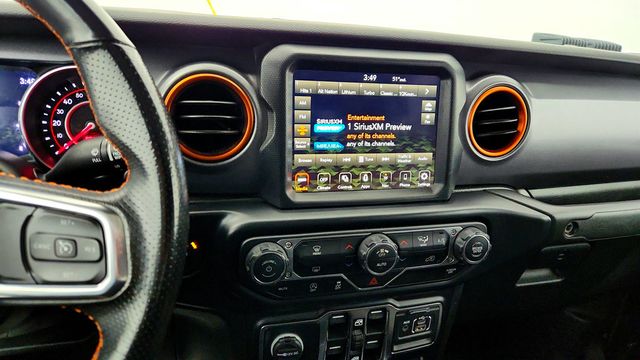 2022 Jeep Gladiator Mojave 4x4 with 3-Piece Hard Top & Premium LED Lighting Group - 22957797 - 16