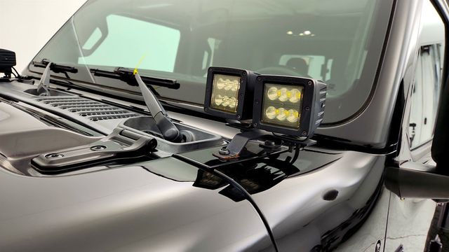 2022 Jeep Gladiator Mojave 4x4 with 3-Piece Hard Top & Premium LED Lighting Group - 22957797 - 28