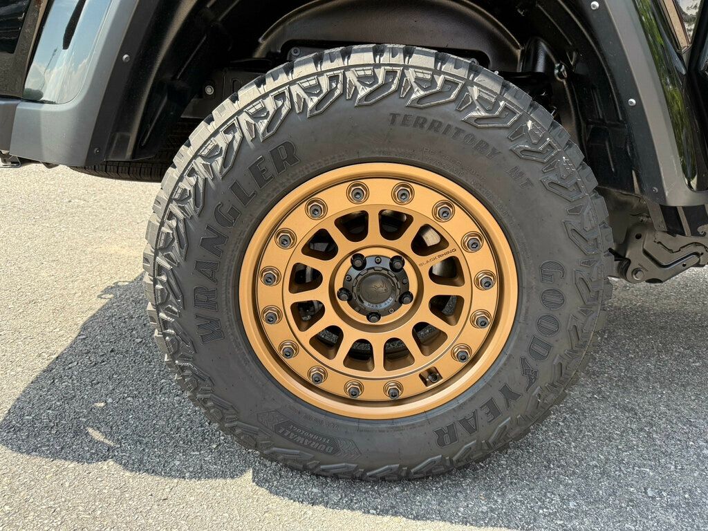 2022 Jeep Gladiator Overland photo 12